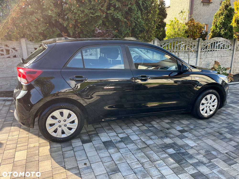 Kia Rio 1.2 Business Line - 10