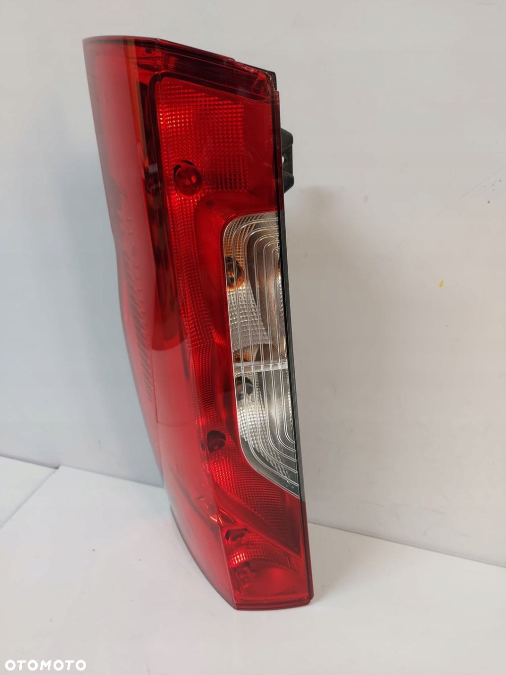 MERCEDES SPRINTER W910 LAMPA LEWY TYŁ A9108200000 - 1