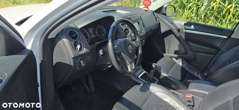 Volkswagen Tiguan - 11