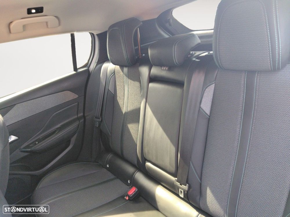 Peugeot 308 1.2 PureTech Allure - 13