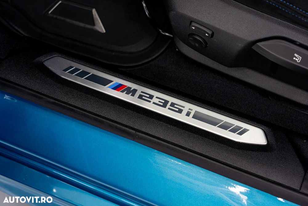 BMW M2 M235i xDrive AT - 30