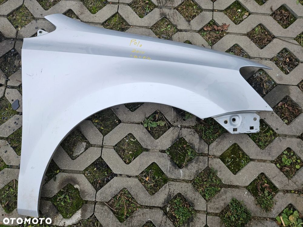 VW Polo błotnik przód przedni prawy 6R - 1