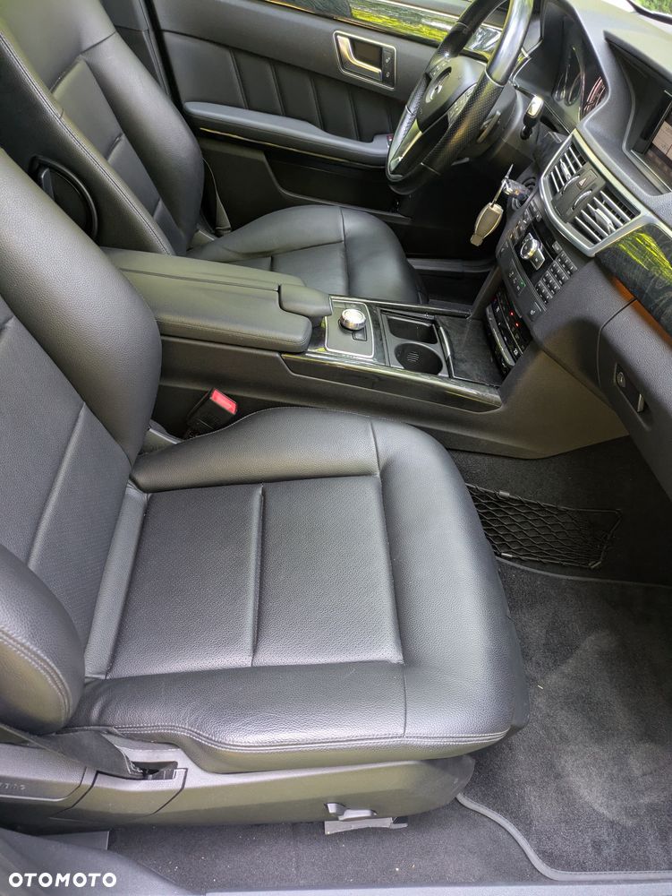 Mercedes-Benz Klasa E 250 CDI 4Matic 7G-TRONIC Avantgarde - 22