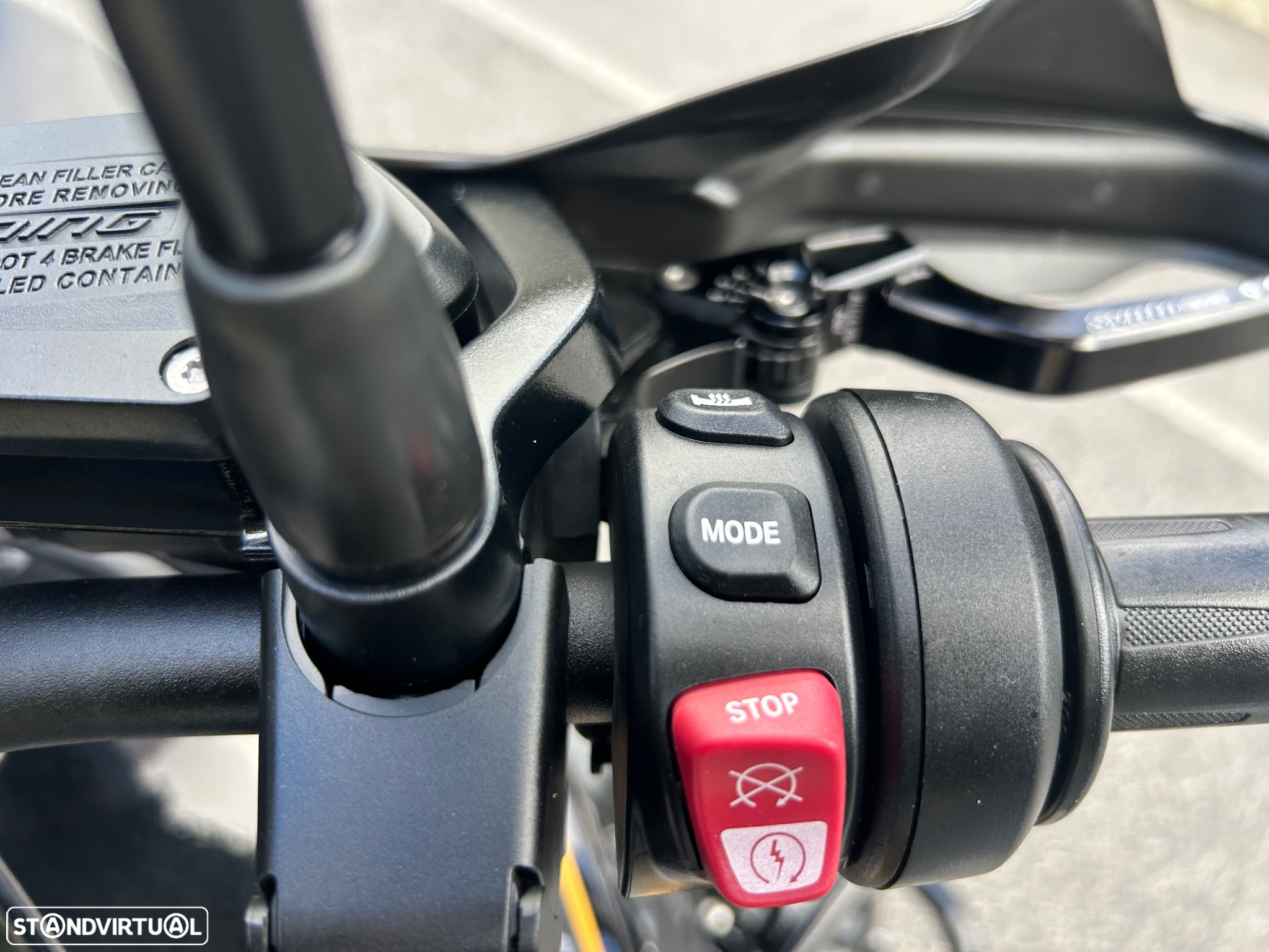 BMW R 1250 GS Exclusive Versão Low - 16