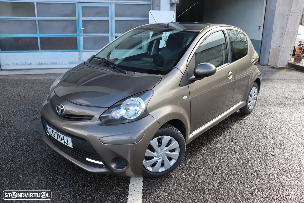 Toyota Aygo Connect - 29