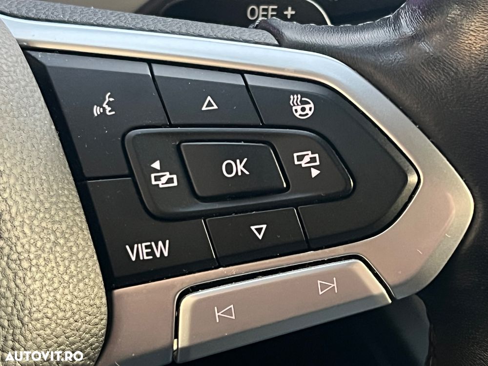 Volkswagen Golf 2.0 TDI SCR DSG Style - 23