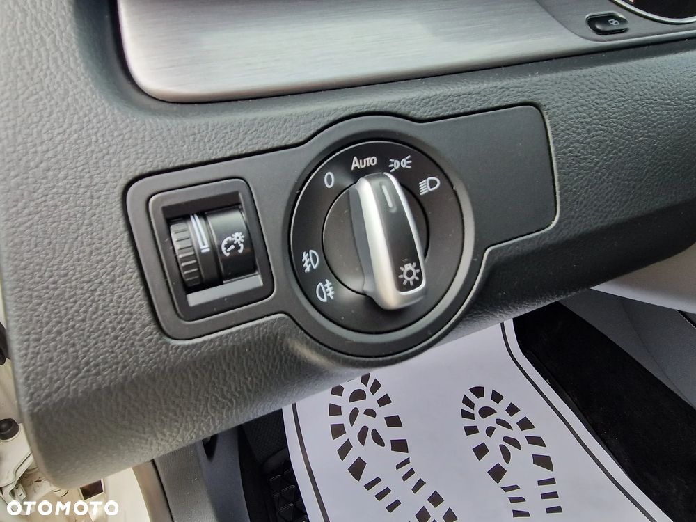 Volkswagen Passat 2.0 TDI DPF DSG Highline - 10