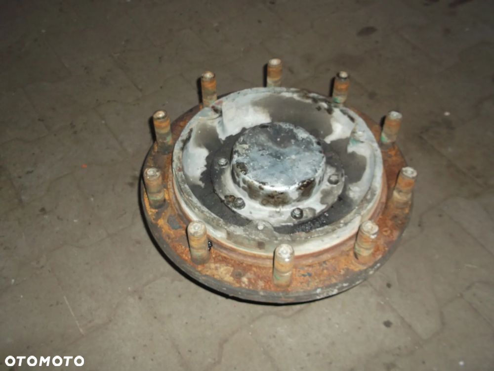 Zwrotnica piasta Iveco Magirus 6x4 4x2 8x4 - 4