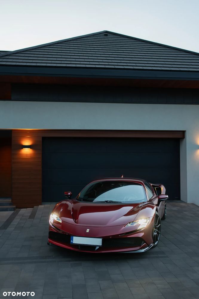 Ferrari SF90 Stradale - 13