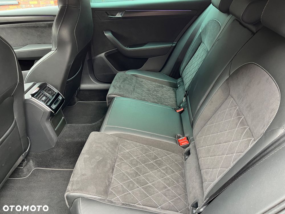 Skoda Superb 2.0 TDI 4x4 Sportline DSG - 25