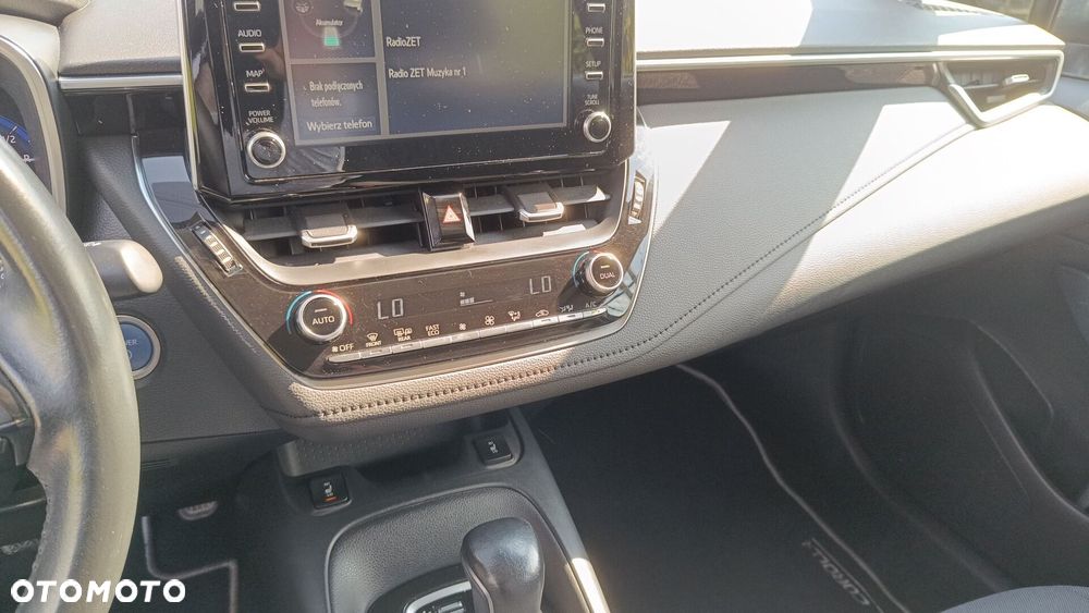 Toyota Corolla 1.8 Hybrid Comfort - 17