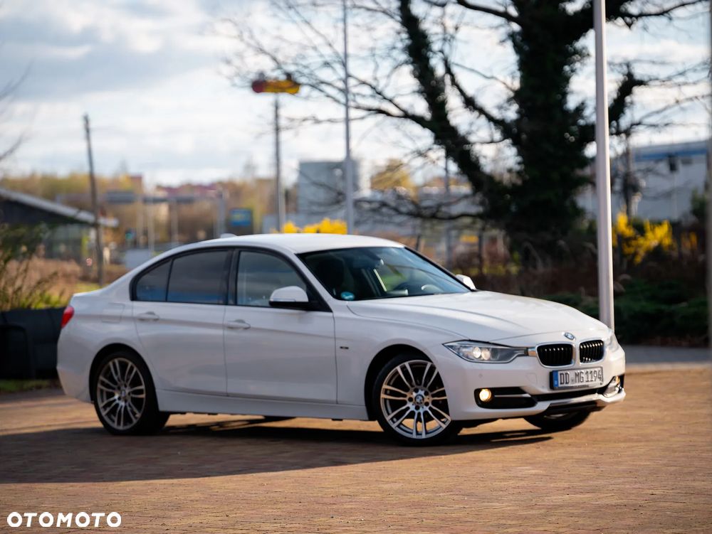 BMW Seria 3 318d Sport Line - 4