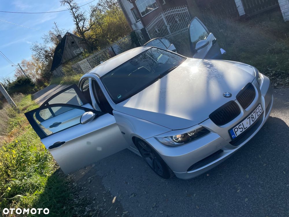 BMW Seria 3 320i - 28