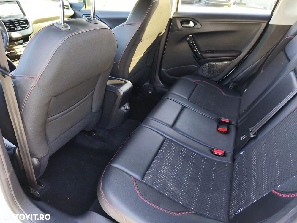 Peugeot 2008 PureTech 110 Stop&Start GT-Line Edition - 37