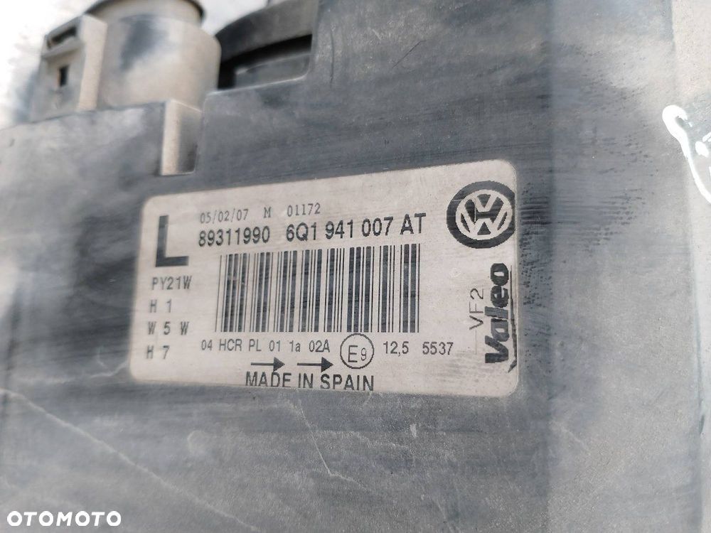 LAMPA PRZÓD LEWA VW POLO 9N 6Q1941007AT  89311990 - 9