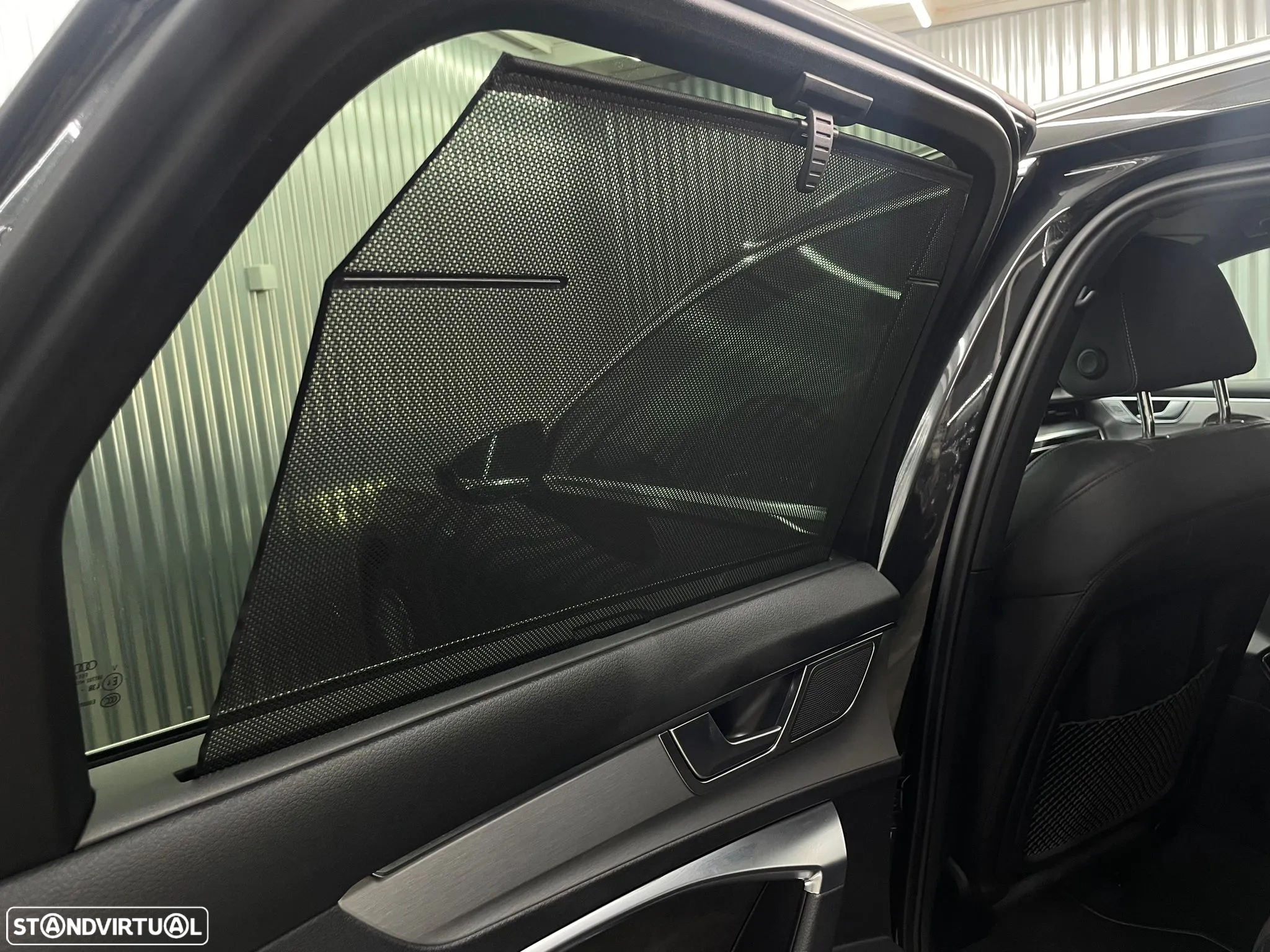 Audi A6 Avant 40 TDI quattro S tronic S line - 38