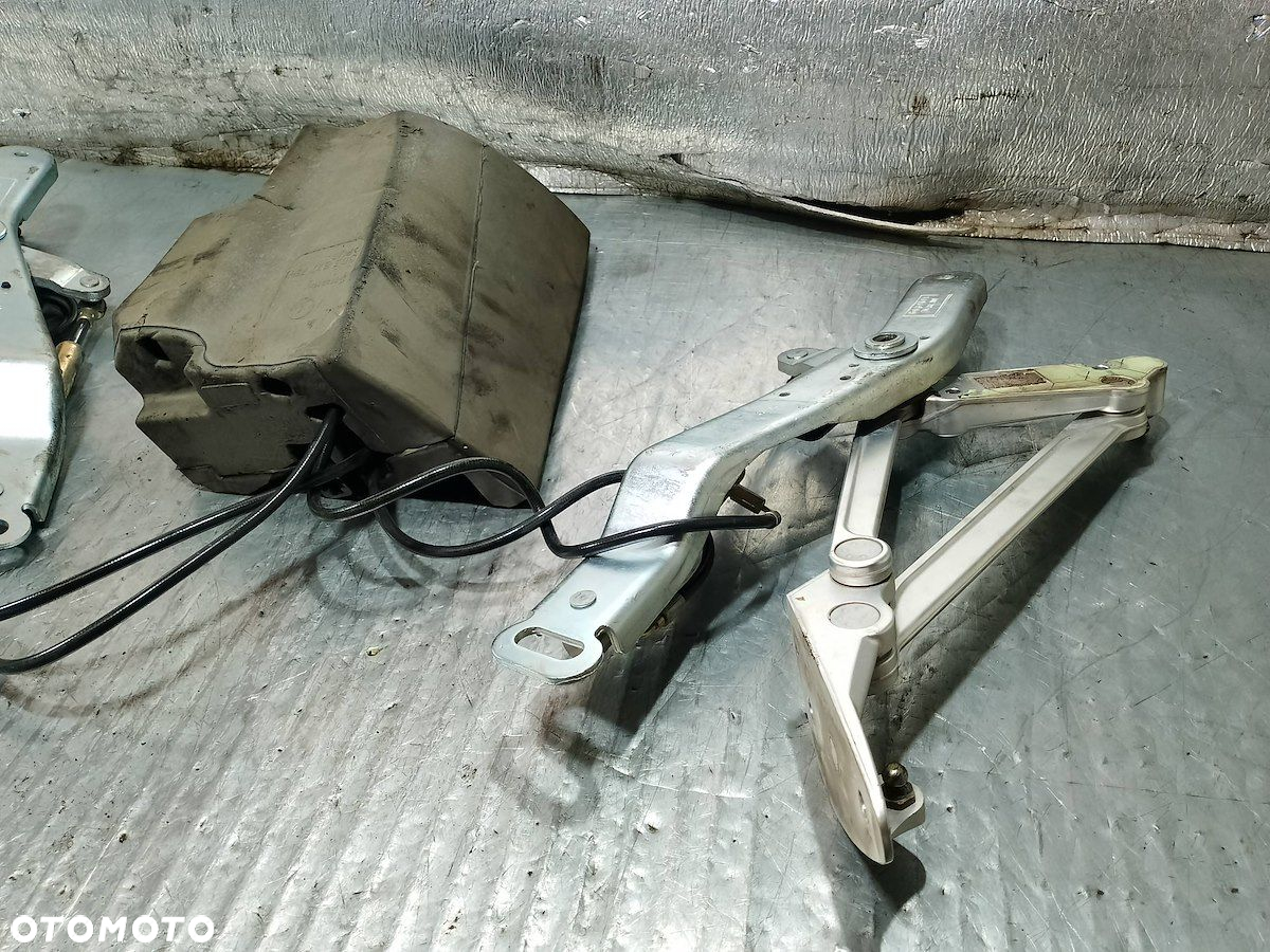 ZAWIASY KLAPY BAGAŻNIKA KOMPLET VW PHAETON 3D5827785 3D5827383A  3D5827786 - 5