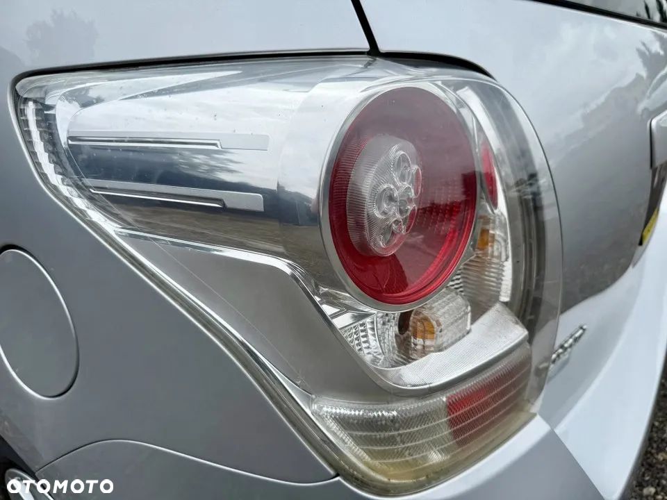 Toyota Verso 1.8 Premium 7os - 10