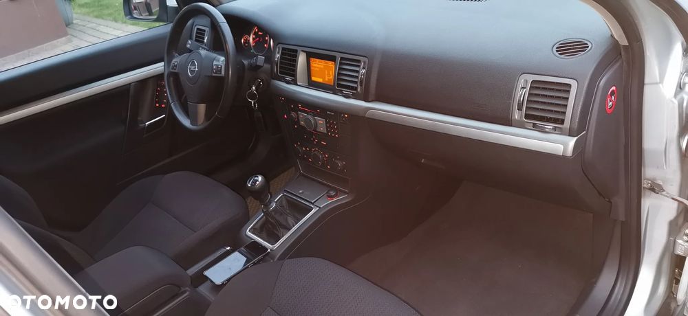 Opel Vectra 1.9 CDTI Cosmo - 18