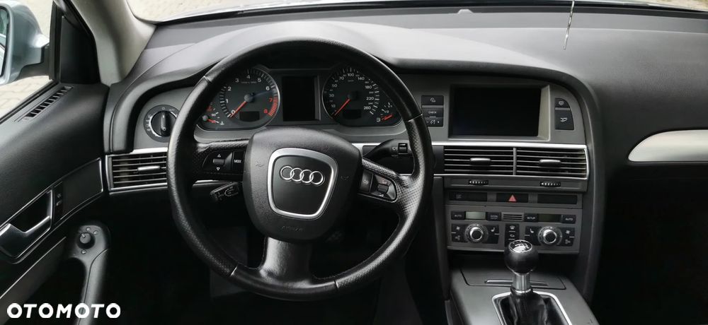 Audi A6 Limousine 3.2 FSI - 11