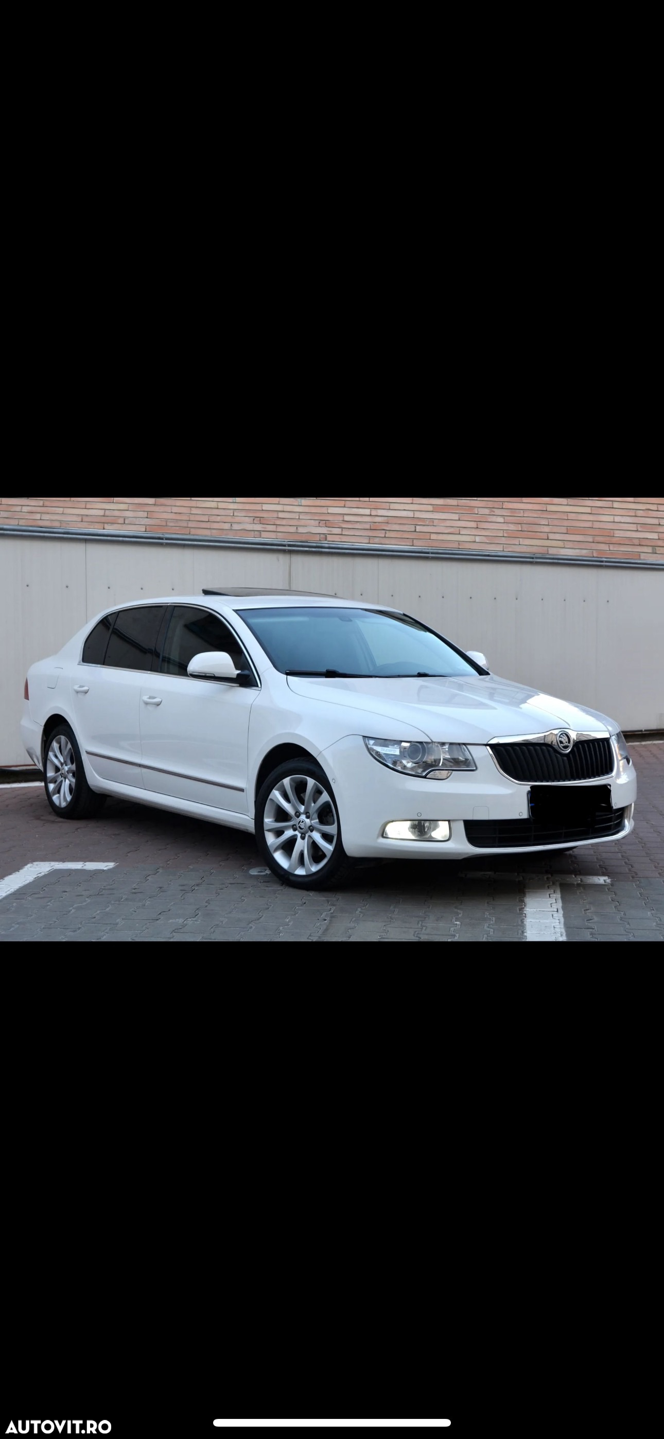 Skoda Superb 2.0 TDI DSG Ambition - 24