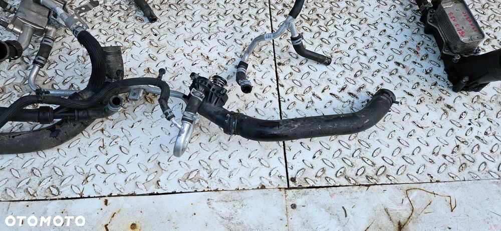 Dodge Durango III LIFT 2017- 3.6 V6 Przewód wody z całego silnika do skrzyni  Rura Wąż Magistrala wody Chłodnica spalin EGR 05281255AI Dodatkowa pompka wody 68252075AB Podstawa filtra oleju chłodniczka 6790424411 - 2