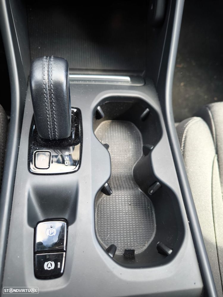 Volvo XC 40 1.5 T5 PHEV Momentum Plus - 19