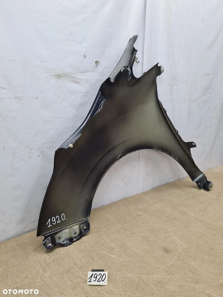Toyota Verso 09-13r błotnik prawy przód przedni - 7
