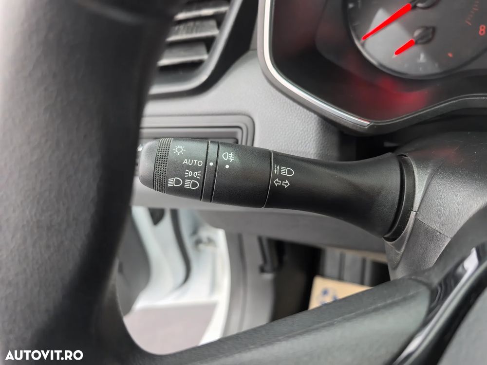 Renault Clio V 1.0 TCe 90 Equilibre - 20