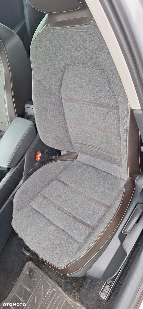 Seat Leon 2.0 TDI DSG Xcellence - 12