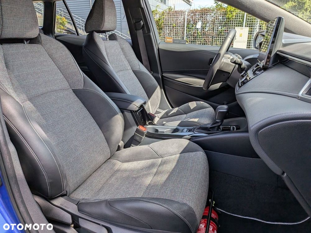 Toyota Corolla 1.8 Hybrid Style - 31