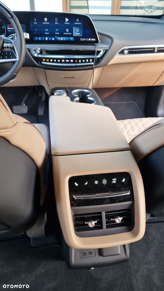 Cadillac LYRIQ Sport - 33
