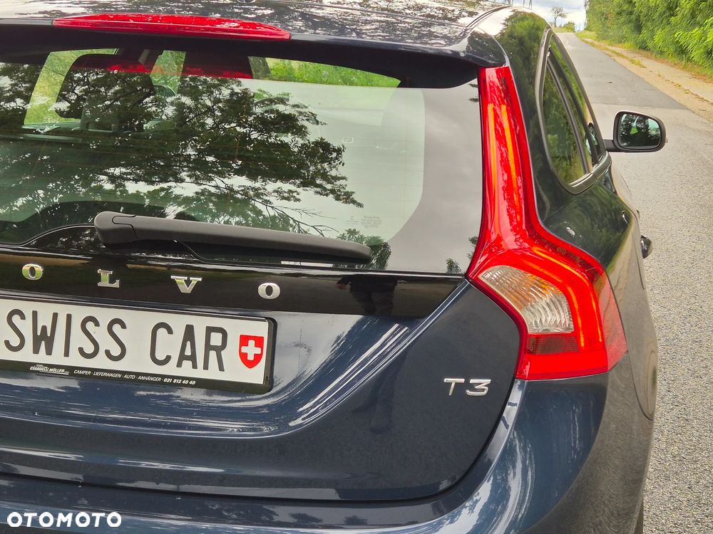 Volvo V60 T3 Edition - 30