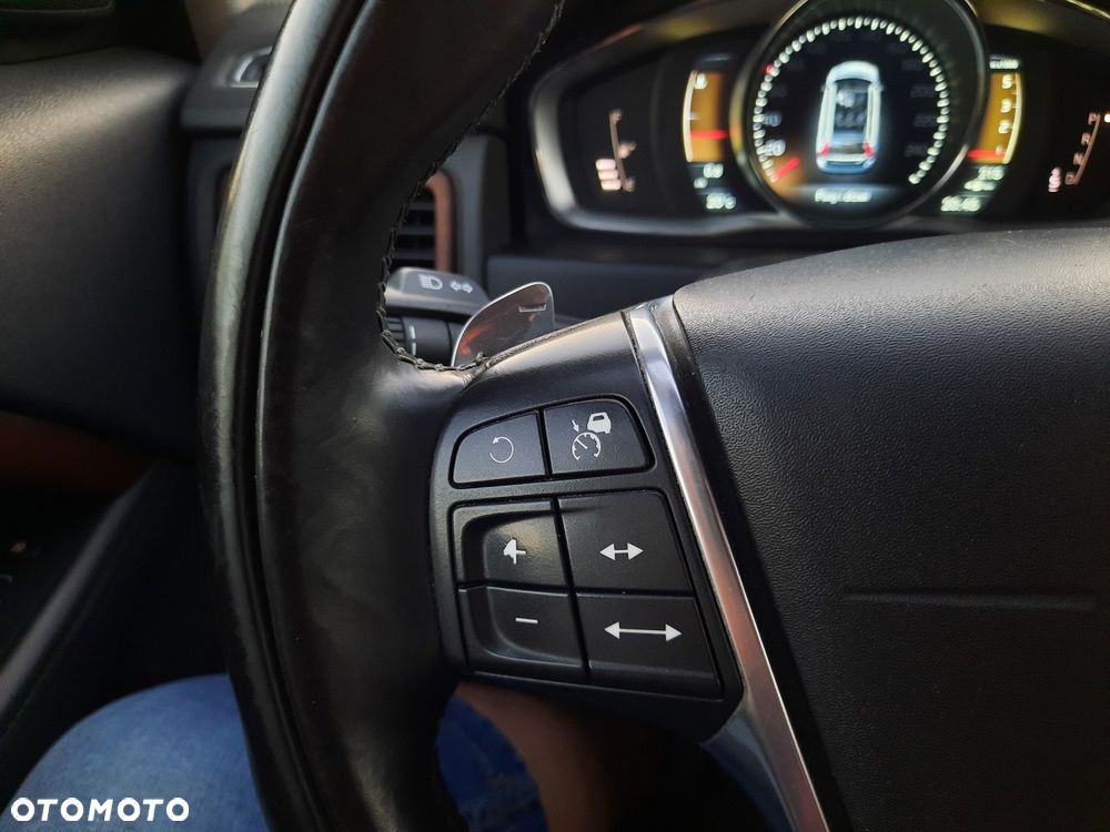 Volvo XC 70 D5 AWD Geartronic Summum - 31