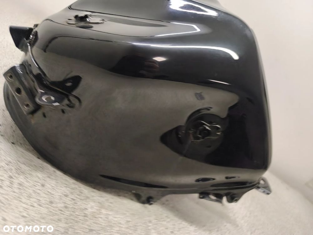 Bak, zbiornik paliwa KTM 125 Duke - 27