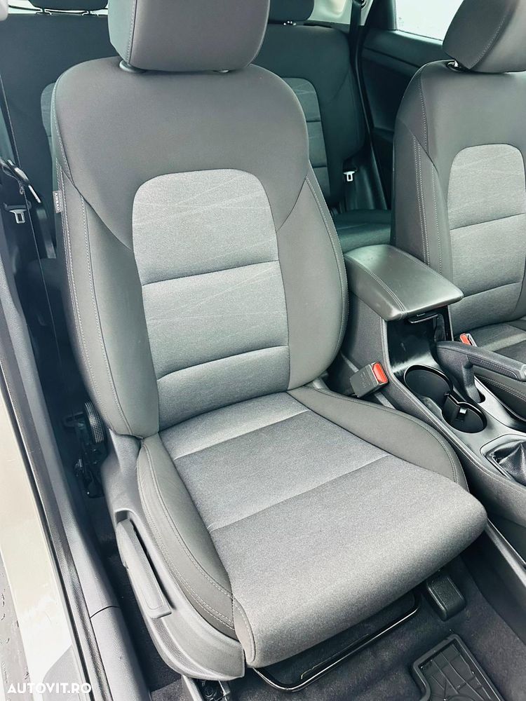 Hyundai Tucson blue 1.6 GDi 2WD Advantage - 18