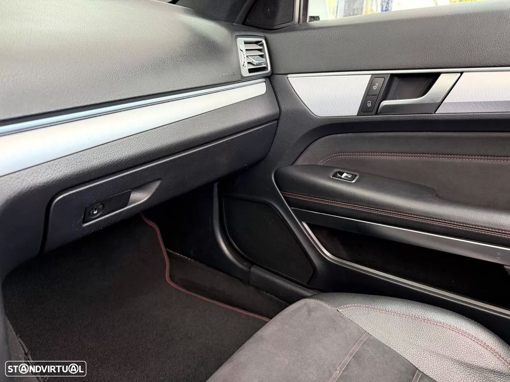 Mercedes-Benz C 220 d Aut. - 28