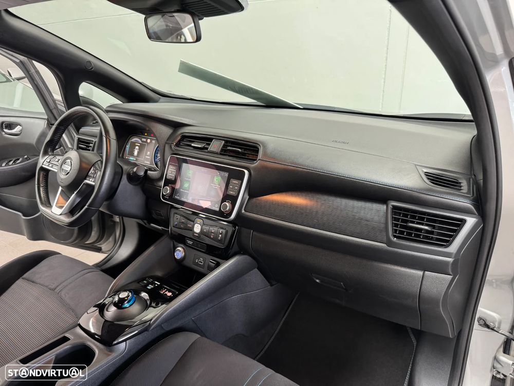 Nissan Leaf Acenta - 16