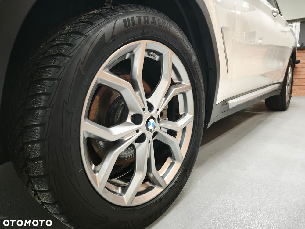 BMW X3 sDrive18d MHEV xLine - 17