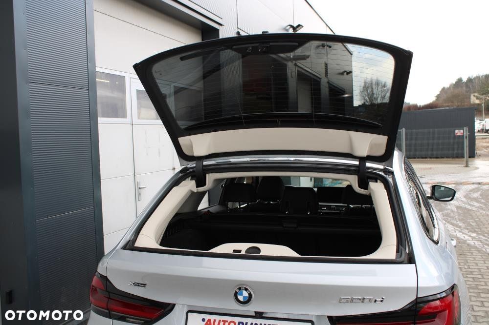 BMW Seria 5 - 34