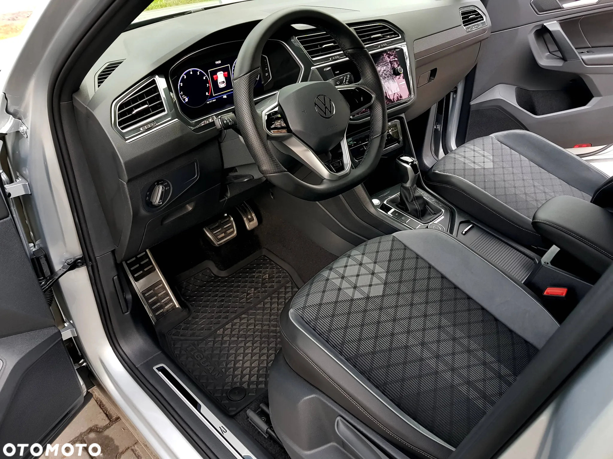 Volkswagen Tiguan 2.0 TSI 4Mot R-Line DSG - 30