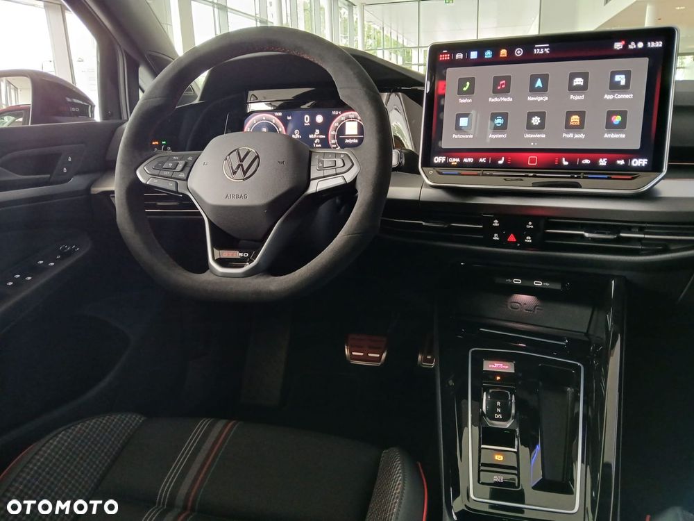 Volkswagen Golf - 12