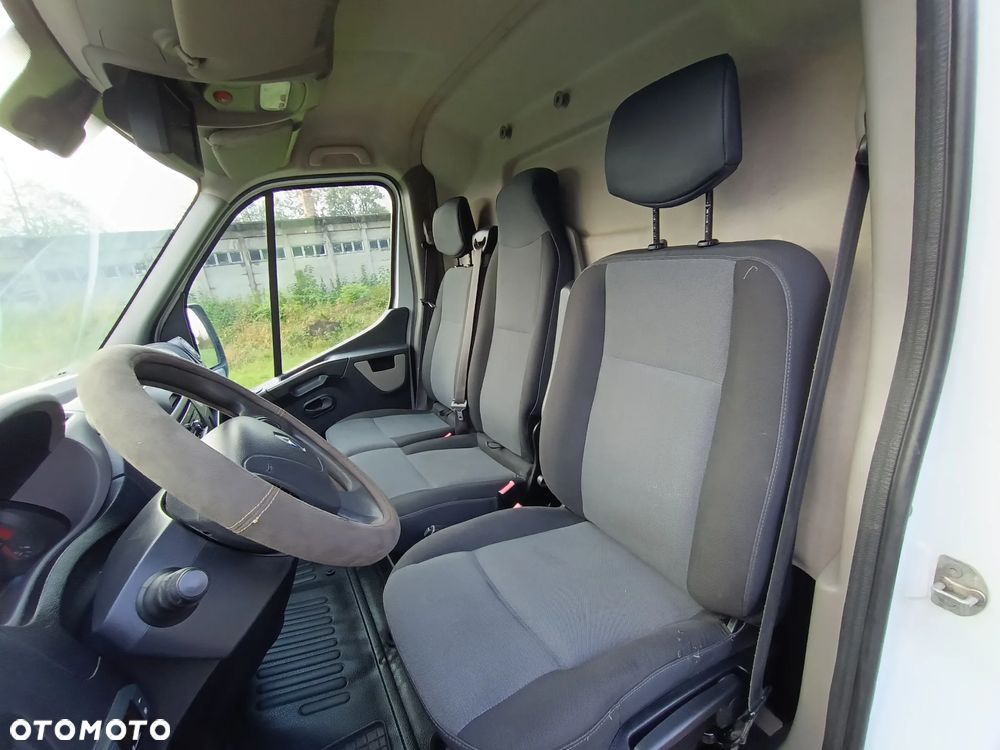 Renault Master LONG L3H2 2.3 diesel 170 kM 2016 rok WEBASTO, STAN BARDZO DOBRY, GOTOWY DO PRACY, BEZWYPADKOWY - 25