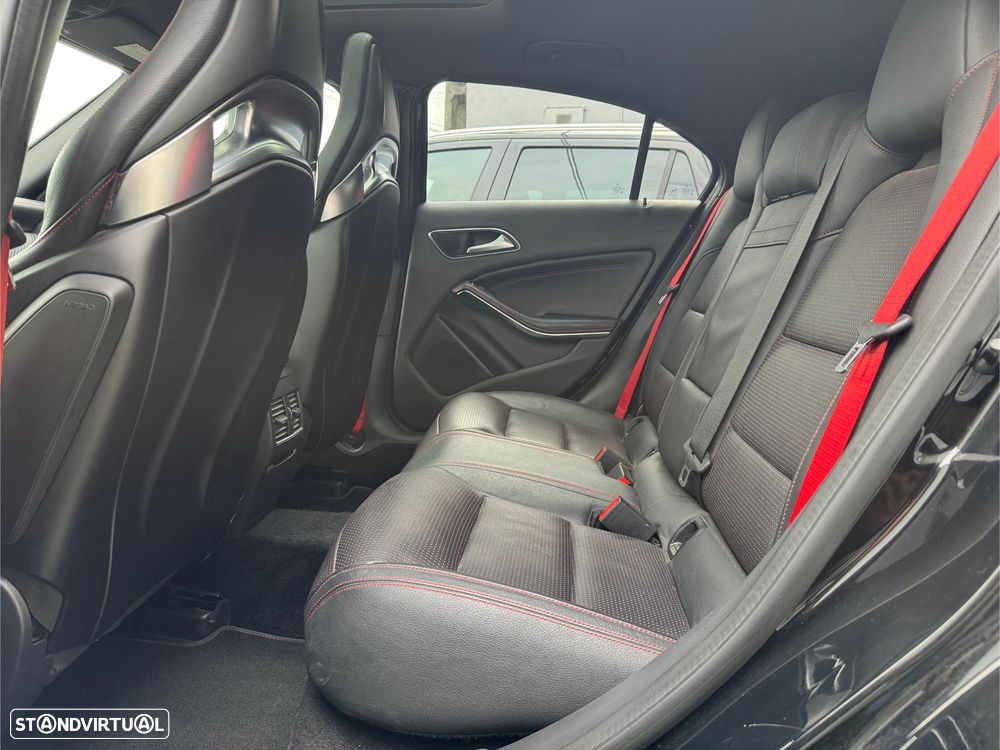 Mercedes-Benz A 45 AMG 4Matic Speedshift 7G-DCT Edition 1 - 19