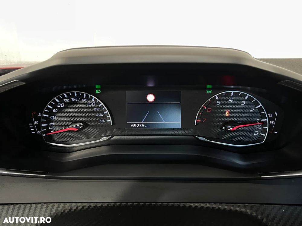 Peugeot 2008 1.2 PureTech BVM6 STT Active Pack - 29