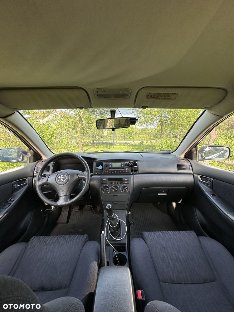 Toyota Corolla 1.6 VVT-i Terra - 6