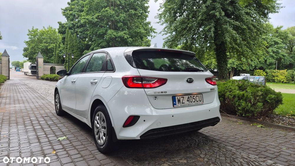 Kia Ceed 1.6 CRDi mHEV L - 9