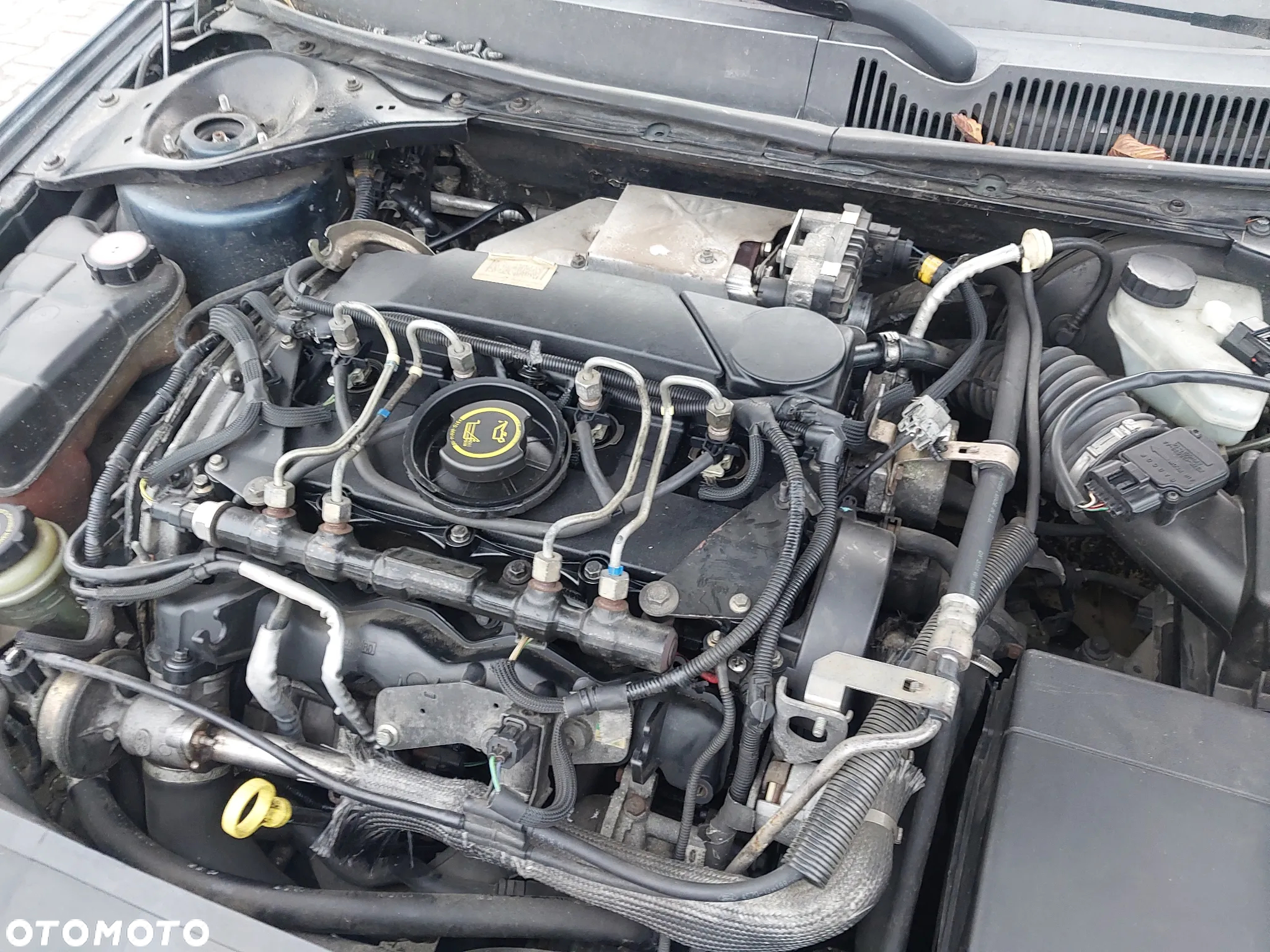 Ford Mondeo Mk3 Lift silnik 2.0 TDCI 125KM skrzynia biegów 6 biegowa zderzak maska klapa drzwi błotnik kod lakieru O3 OCTANE BLUE sanki przód wtryski pompa głowica radio Blaupunkt szyba fotel lampa felgi alternator turbina NA CZĘŚCI Wszystkie Części - 19