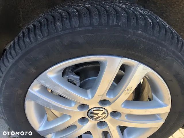 Volkswagen Touran - 13