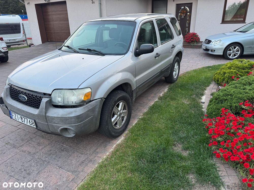 Ford Escape - 1